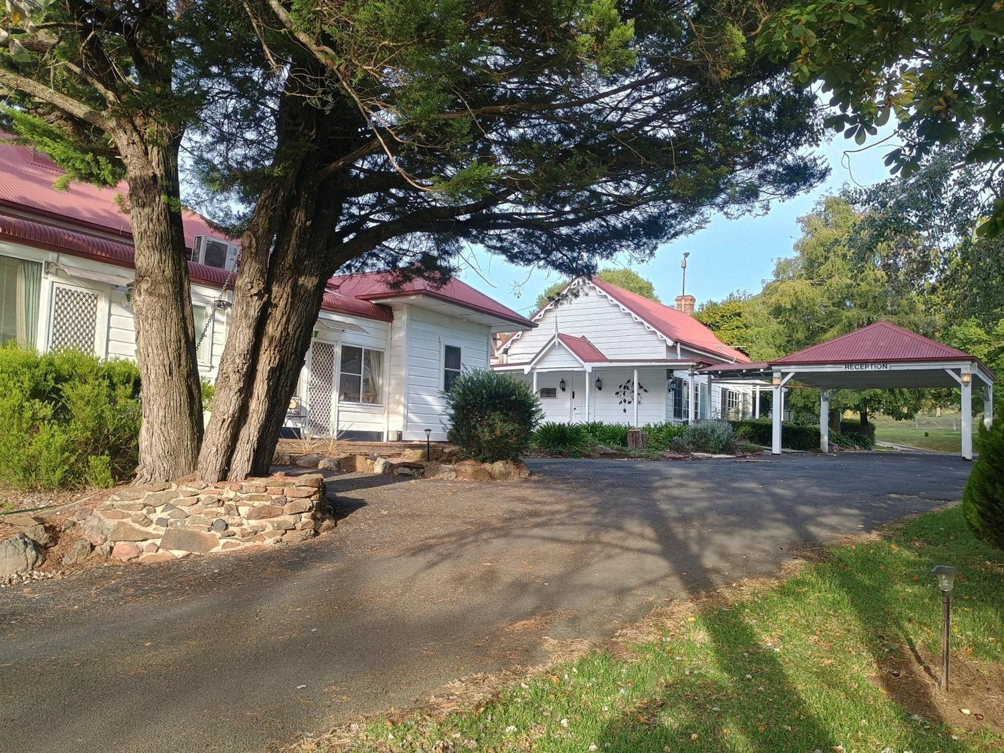 Moore Park Inn Armidale Bagian luar foto