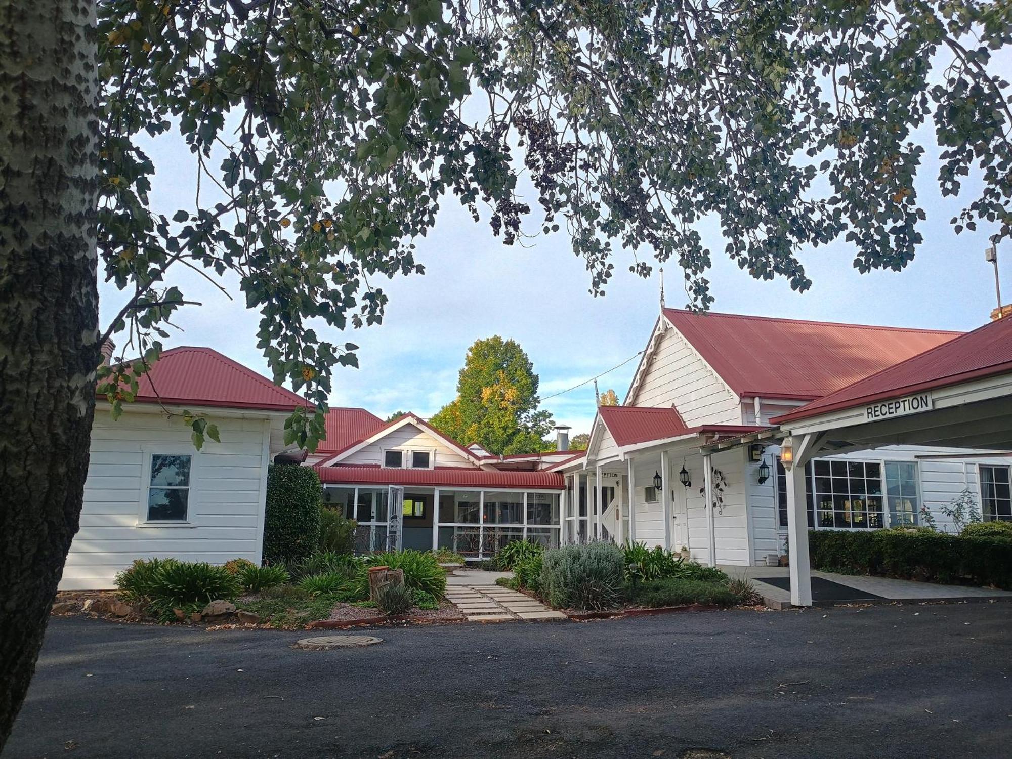 Moore Park Inn Armidale Bagian luar foto